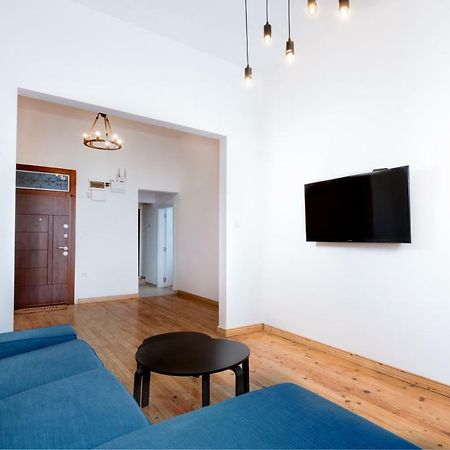 The White Apartment - Bogoridi Main Street 布尔加斯 外观 照片