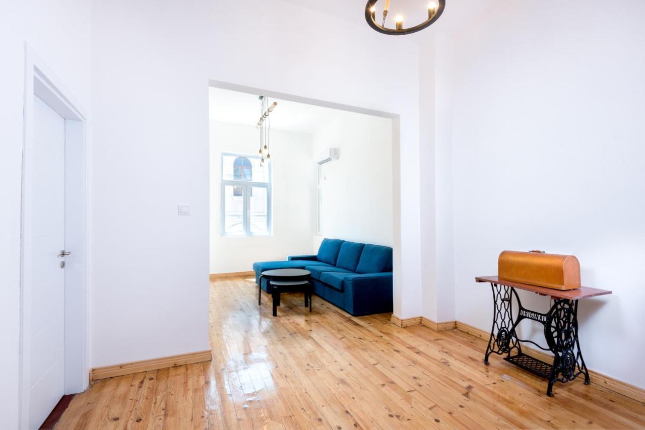 The White Apartment - Bogoridi Main Street 布尔加斯 外观 照片